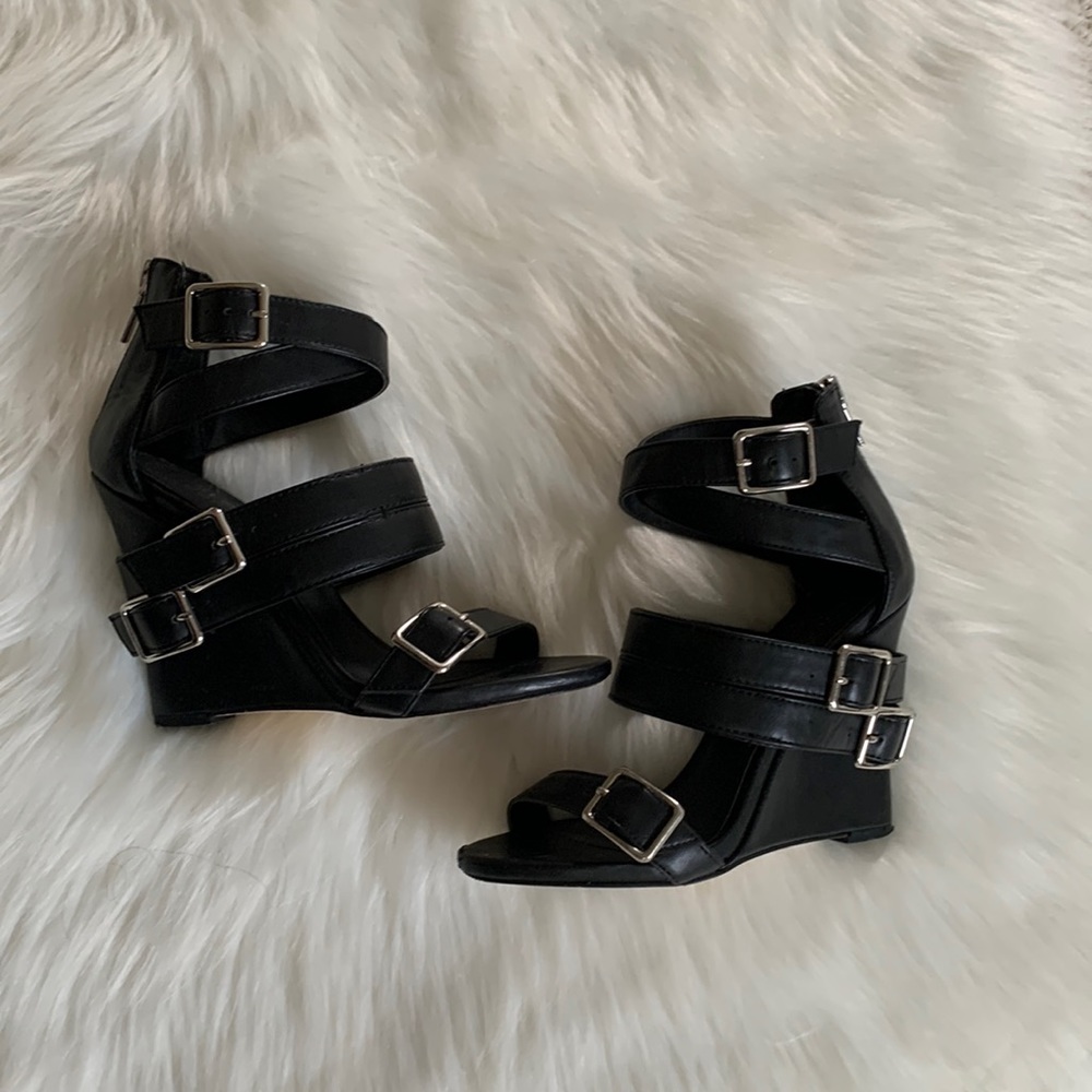 Kendall & Kylie Black Wedge heels with silver hardware buckles